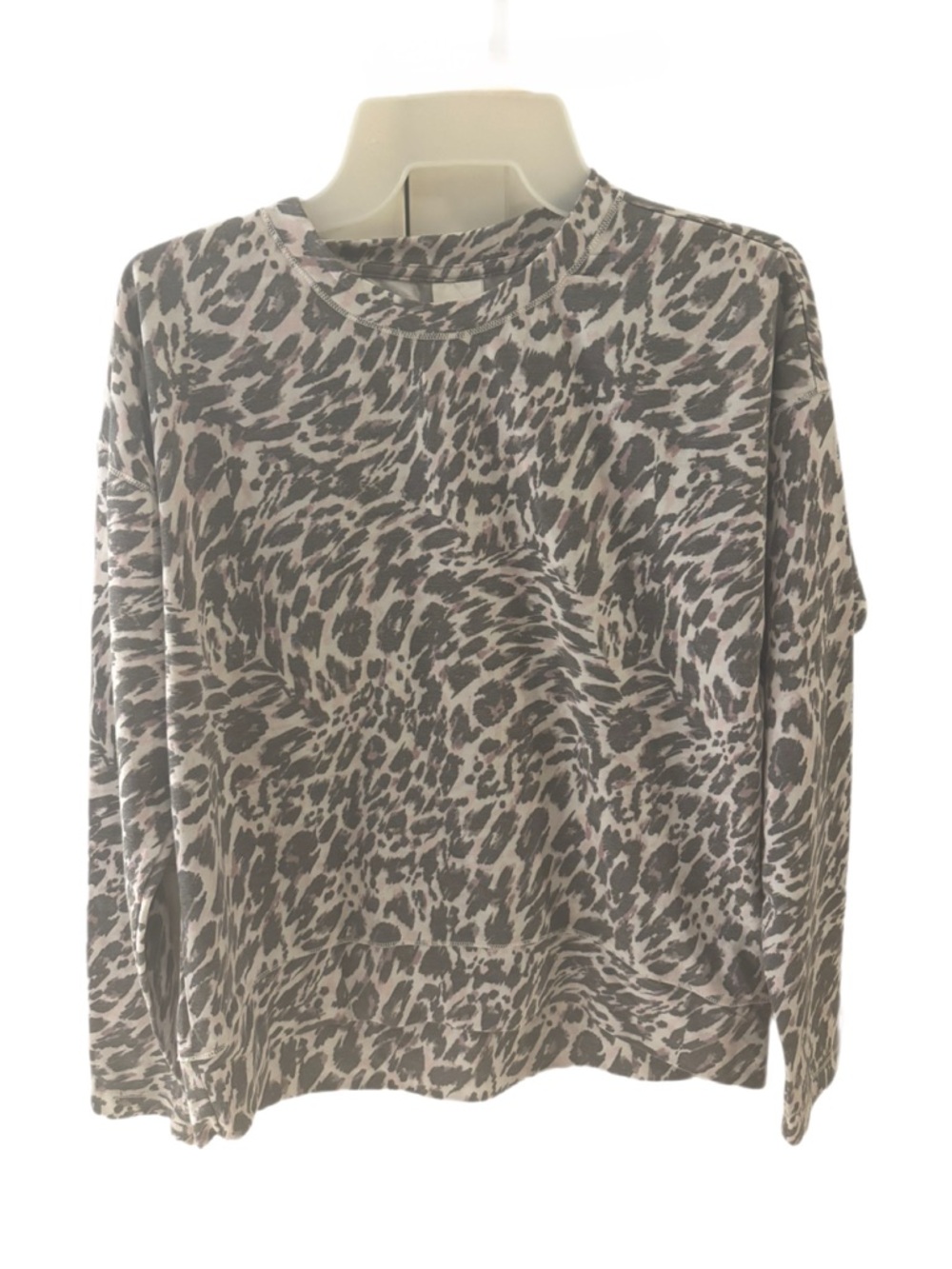 Avia Women's Long Sleeve Leopard Print Sweatshirt - Gray/Charcoal - Small - EUC